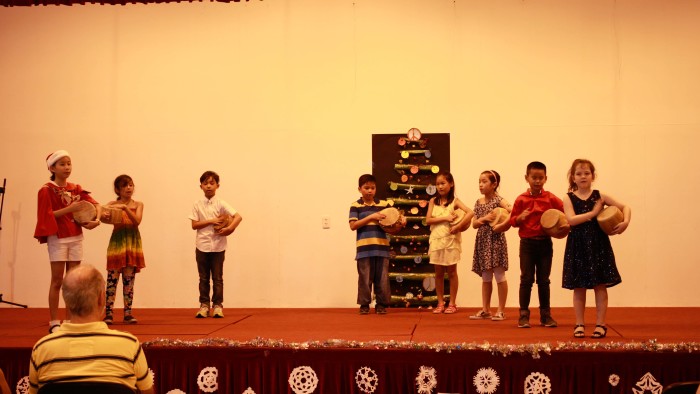 Student Performance during the Christmas Charity Fair (22)
