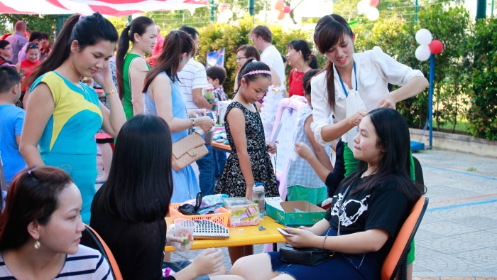 Various Games and Stalls attracted participants of all ages (15)