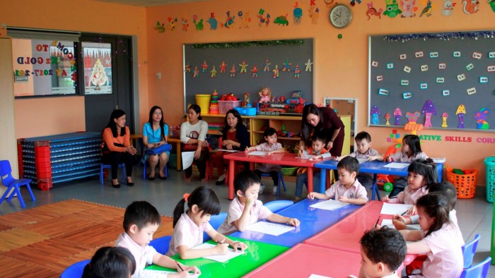 Welcome Kindergarten principals and representatives from DOET (4)